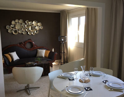 « L’Appart », 64 m², espace salon, cuisine et vue mer