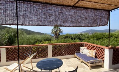 Chambres de charme dans une petite résidence avec piscine