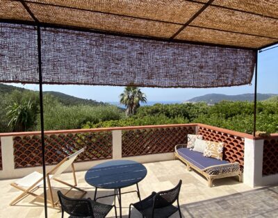 Chambres de charme dans une petite résidence avec piscine