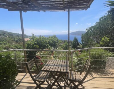 LA BRUYERE CENDREE : STUDIO NEUF, TERRASSE, BELLE VUE MER