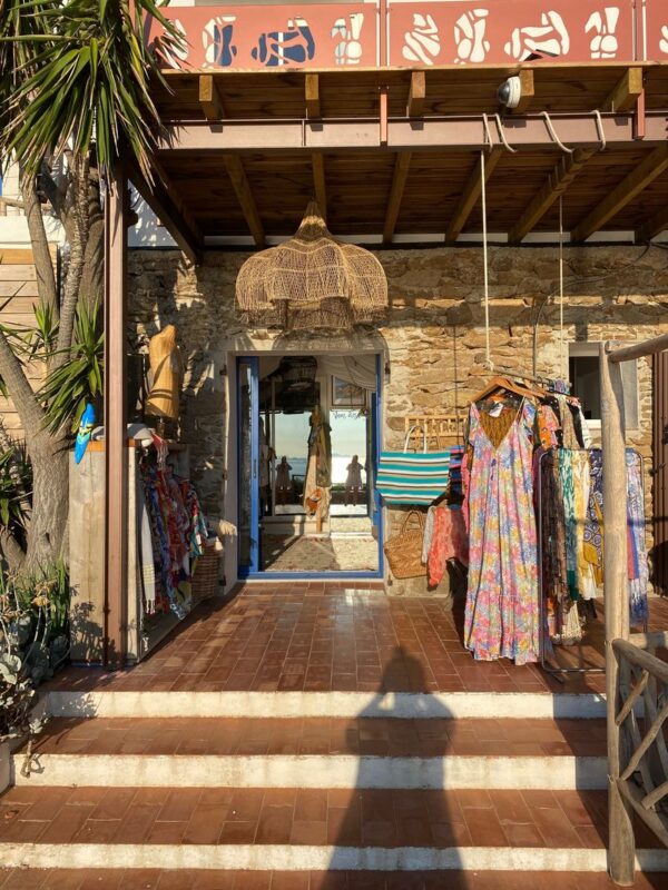 ile-naturiste-du-levant-boutique-de-julie-20220219-06