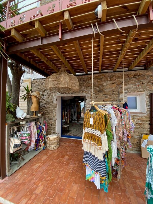 ile-naturiste-du-levant-boutique-de-julie-20220219-07